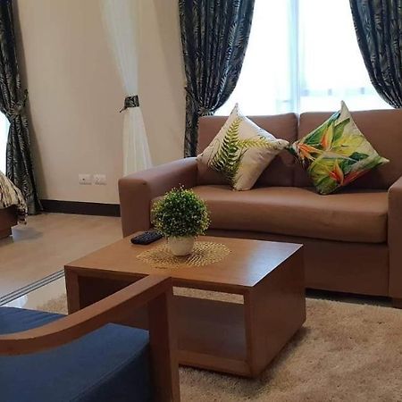 Mactan Newtown Deluxe Island Breeze Lägenhet Lapu-Lapu City Exteriör bild