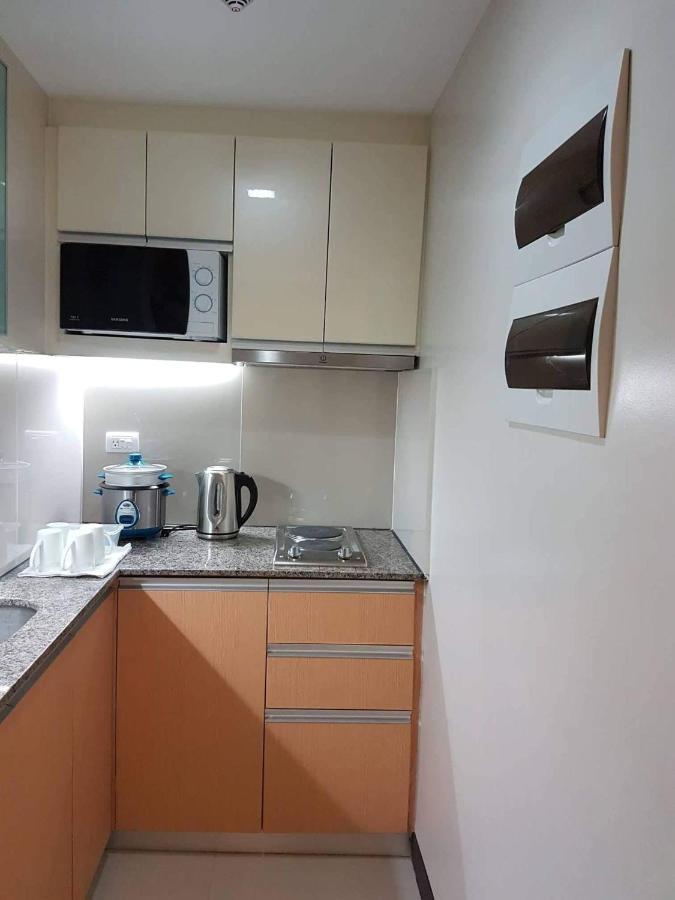 Mactan Newtown Deluxe Island Breeze Lägenhet Lapu-Lapu City Exteriör bild
