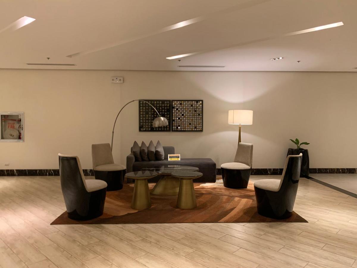 Mactan Newtown Deluxe Island Breeze Lägenhet Lapu-Lapu City Exteriör bild