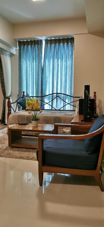 Mactan Newtown Deluxe Island Breeze Lägenhet Lapu-Lapu City Exteriör bild