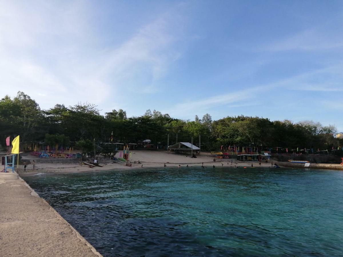 Mactan Newtown Deluxe Island Breeze Lägenhet Lapu-Lapu City Exteriör bild