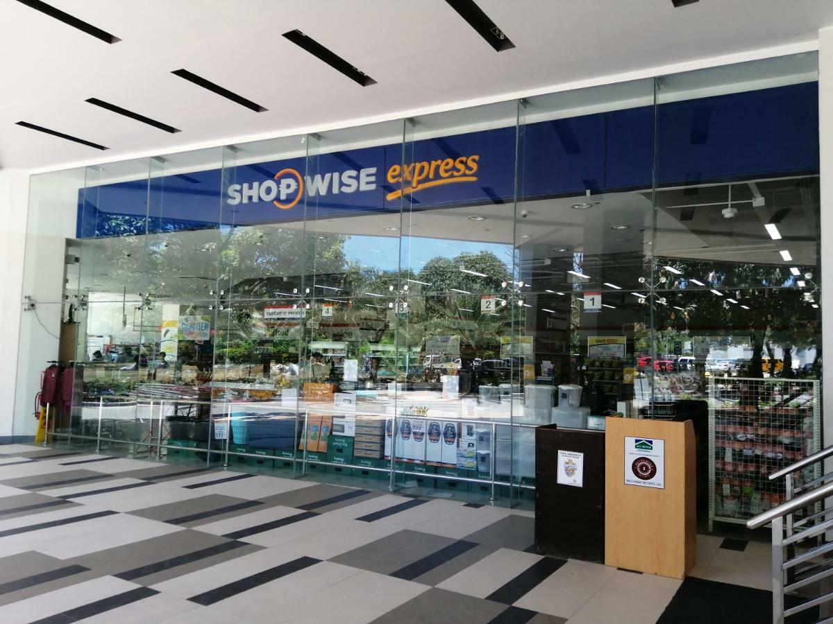 Mactan Newtown Deluxe Island Breeze Lägenhet Lapu-Lapu City Exteriör bild