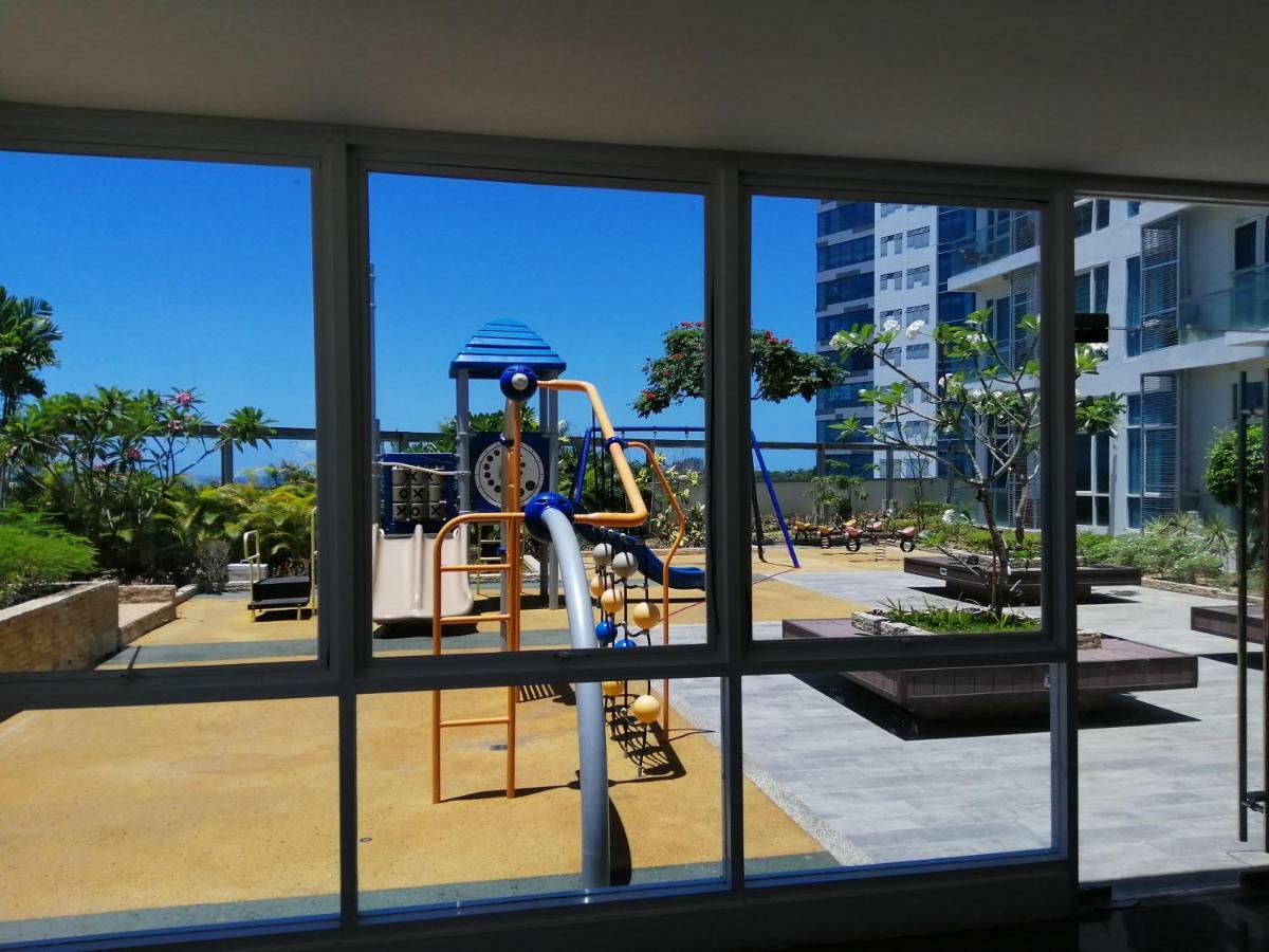 Mactan Newtown Deluxe Island Breeze Lägenhet Lapu-Lapu City Exteriör bild