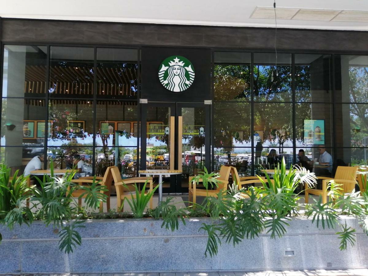 Mactan Newtown Deluxe Island Breeze Lägenhet Lapu-Lapu City Exteriör bild